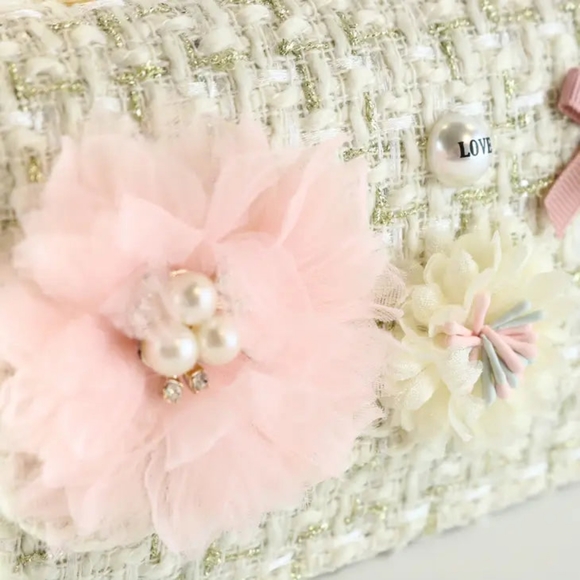 'Miss Vaughn' Beige Purse - Picture 3 of 4